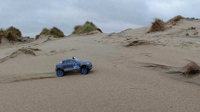 Tamiya CC 01 brushless Mini Cooper Rally first beach run // #tamiya #tamiyacc01 #cc01 #minicooper