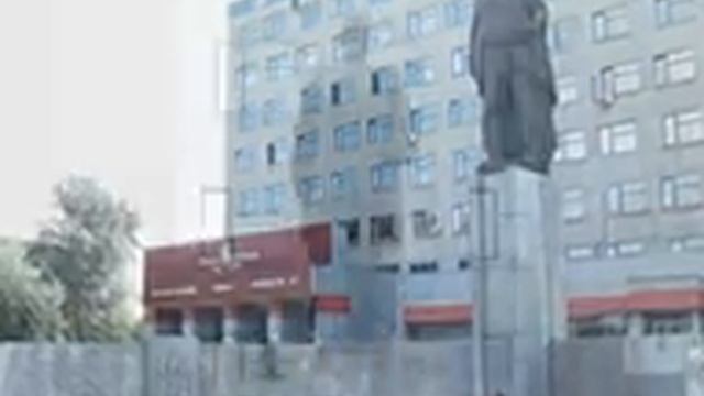 Памятник рабочим Высокогорского механического завода