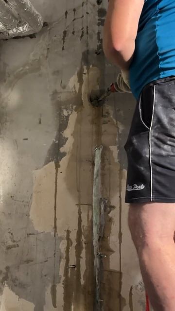 Давление  #бетон #ремонт #гидроизоляция #renovation #construction #дом #plumb #строительство #diy