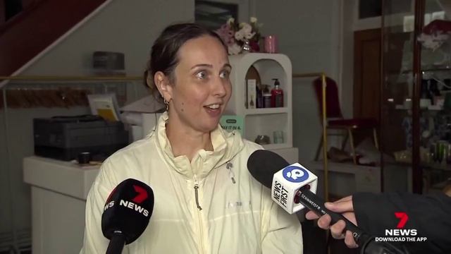 300 тысяч человек остались без электричества, десятки тысяч были эвакуированы в Австралии