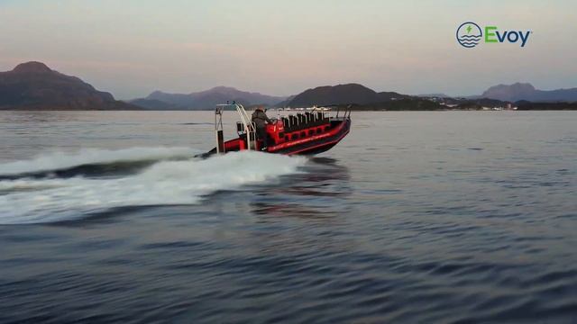100 % Electric 50 Knots Evoy1 on sunset run