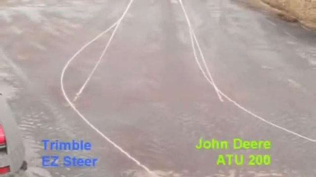 Автотрек ATU 200 JOHN DEERE проти TRIMBLE