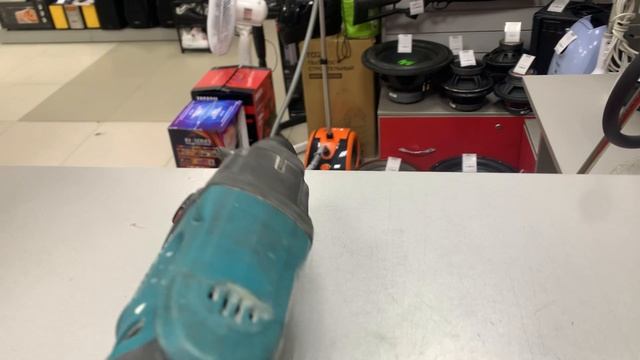 Перфоратор Makita HR2570