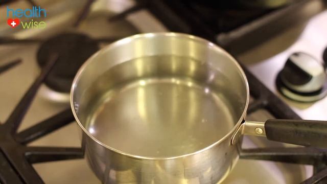 HOW TO BOOST Your IMMUNE SYSTEM NATURALLY with Turmeric Tea