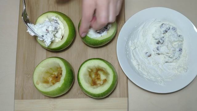 Запеченные Яблоки с творогом и изюмом в Духовке. Вкусный ПП рецепт Десерта