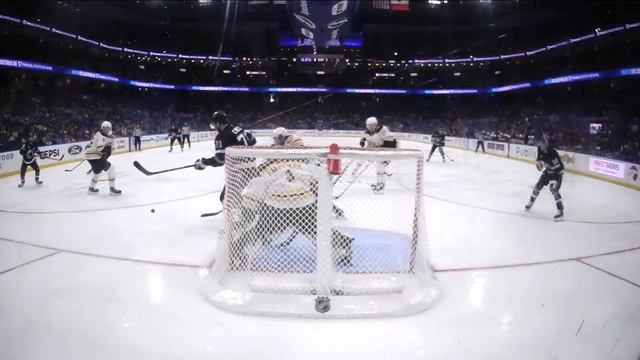 Bruins’ Jeremy Swayman stuns Lightning’s Brandon Hagel with desperation save