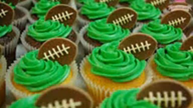 Football Cupcakes
