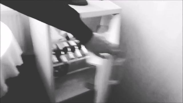 Massiv in Mensch - Schwarz oder weiss