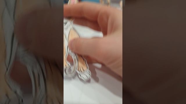 всем привет я новенькая можно звать меня Варя 🍭