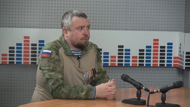 ТЕМА ДНЯ_Комментарий_С ветеранами СВО