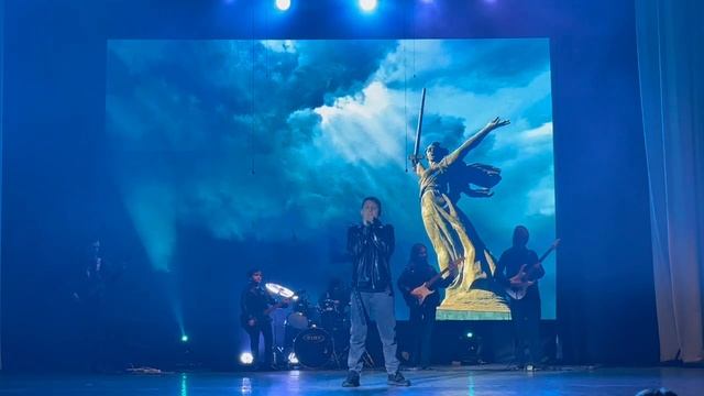 Родина - мать. рок-группа "Гравитация" и Алексей Андреев. г. Азов. 2025