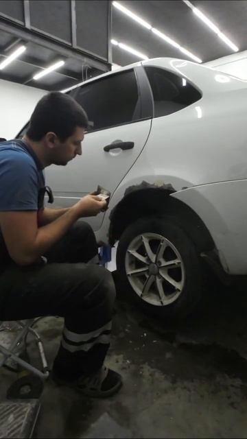 Покраска арок с баллончика Лада гранта