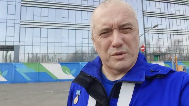 Ухожу... Уже за забором.mp4
