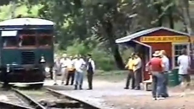The Belvidere and Delaware Rail Fan Weekend with No. 142 June 19, 2004