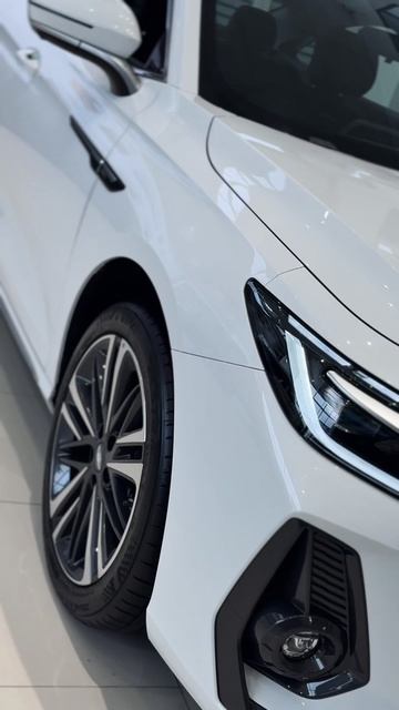 CHERY ARRIZO 8 — дерзкий, спортивный и притягательный внешний вид.