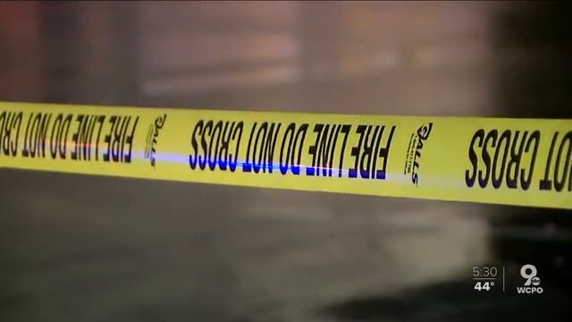 Partial building collapse in IN displaces three families, closes restaurant