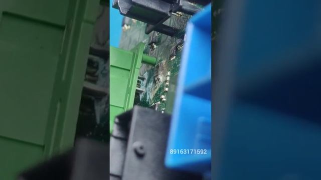 Мондео зелёный разъем