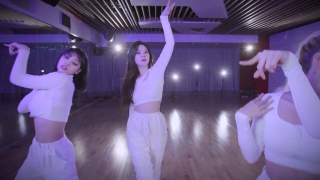 TWICE-CRY-FOR-ME-Choreography-2