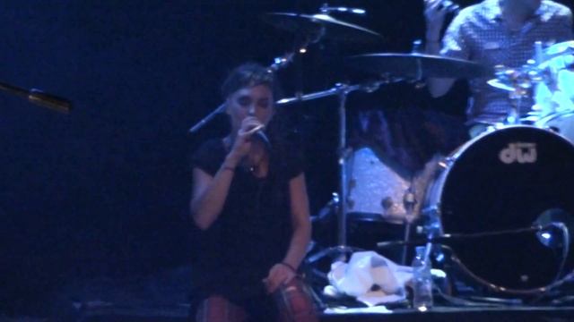 Zaz - Port Coton (live in Thessaloniki 15/05/2011)