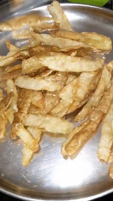 Potato Peels Fry ! #shorts #shortsvideo #viral #potato #snacks #carryminati