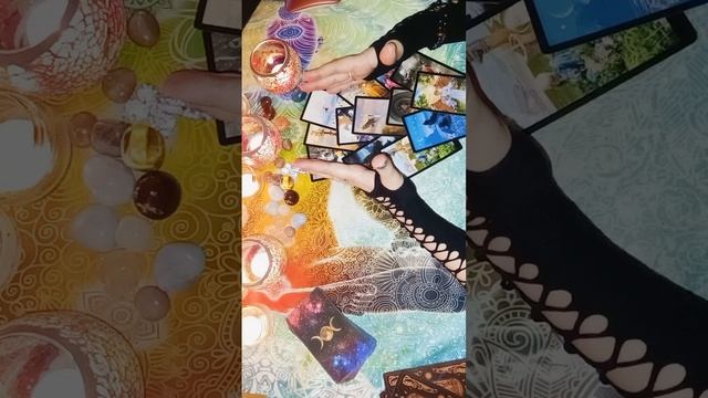 Пара на фото , будет ли примирение, перспектива отношений