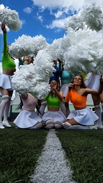чирлидерши танцы спортВсем приветик) Соскучились? #ленивыйспорт #спортупражнения #яспортсмен #Акро #