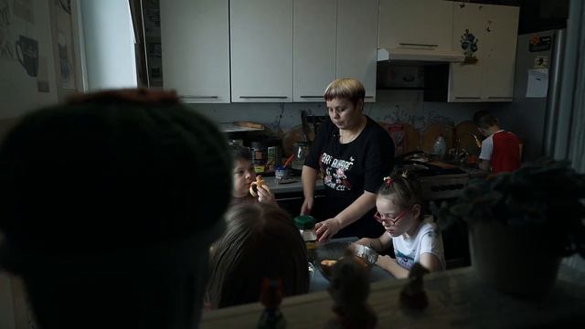 "Я ЗДЕСЬ ЖИТЬ БУДУ"(Семья Толстиковых) - Жила-была семья