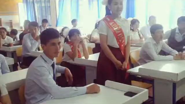 Қызыл көпірдегі Байменов түлектері