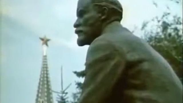 И вновь продолжается бой. The battle is going again