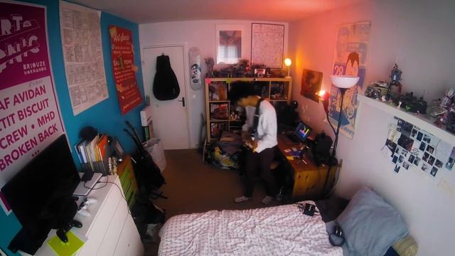 (+_+) Two door Cinema Club - Undercover Martyn. Riudan's Bedroom Cover n°2
