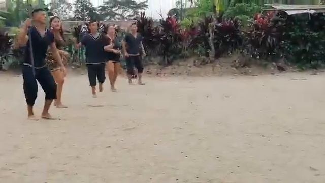 enjoying a typical dance of the quichua nationality of my dear Ecuador