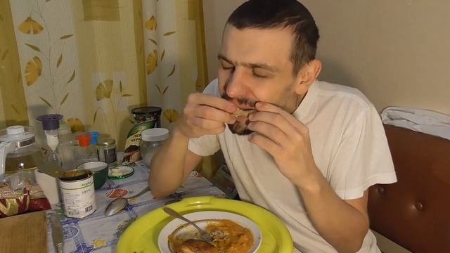 ОБЖОР НА КУРИНОЕ БЕДРО С КАБАЧКОВОЙ ИКРОЙ