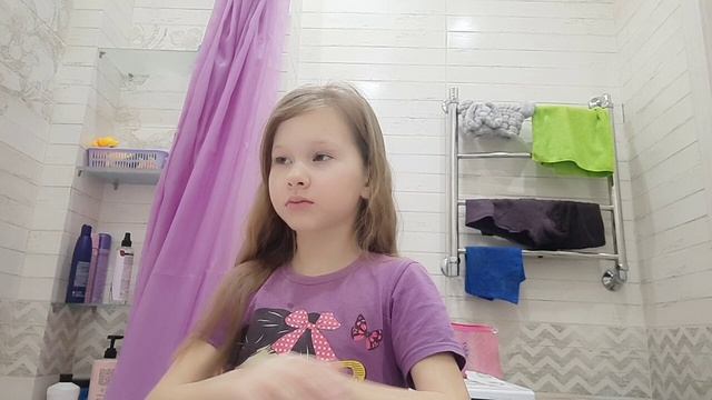 утро,болею,переодеваю уточек