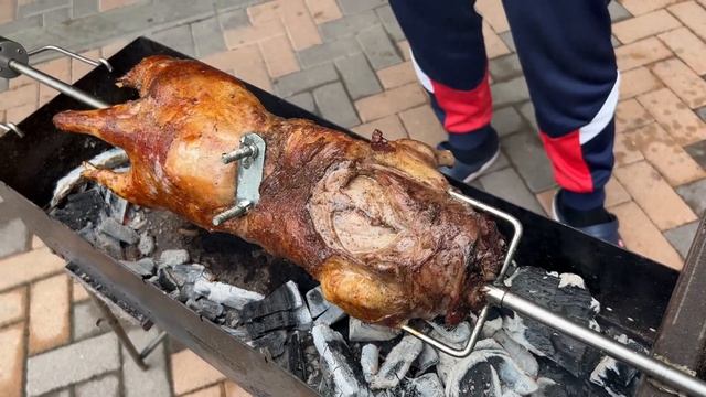 БЛЮДО из 90-Х| какого ЗВЕРЯ приготовил СЕРГО на ВЕРТЕЛЕ?