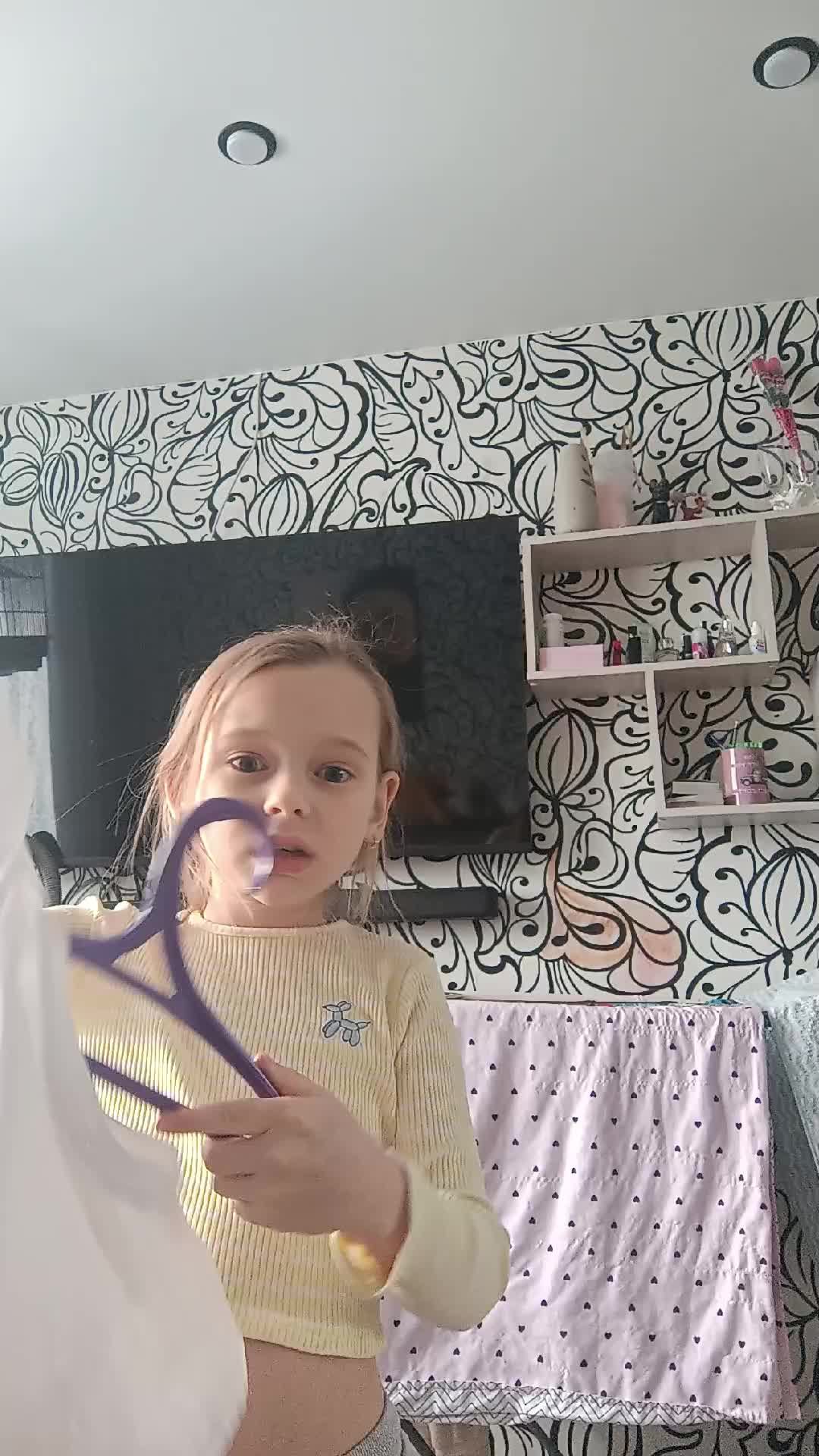 я смотрю мультики