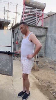 Роллс ройс против Тук-тука