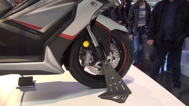 Kymco AK 550 Grey (2020) Exterior and Interior