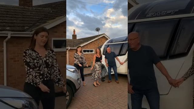 Andy Wilsher Sings - Doorstep Sing-O-Gram Birthday performance - BRIAN'S 80th Birthday