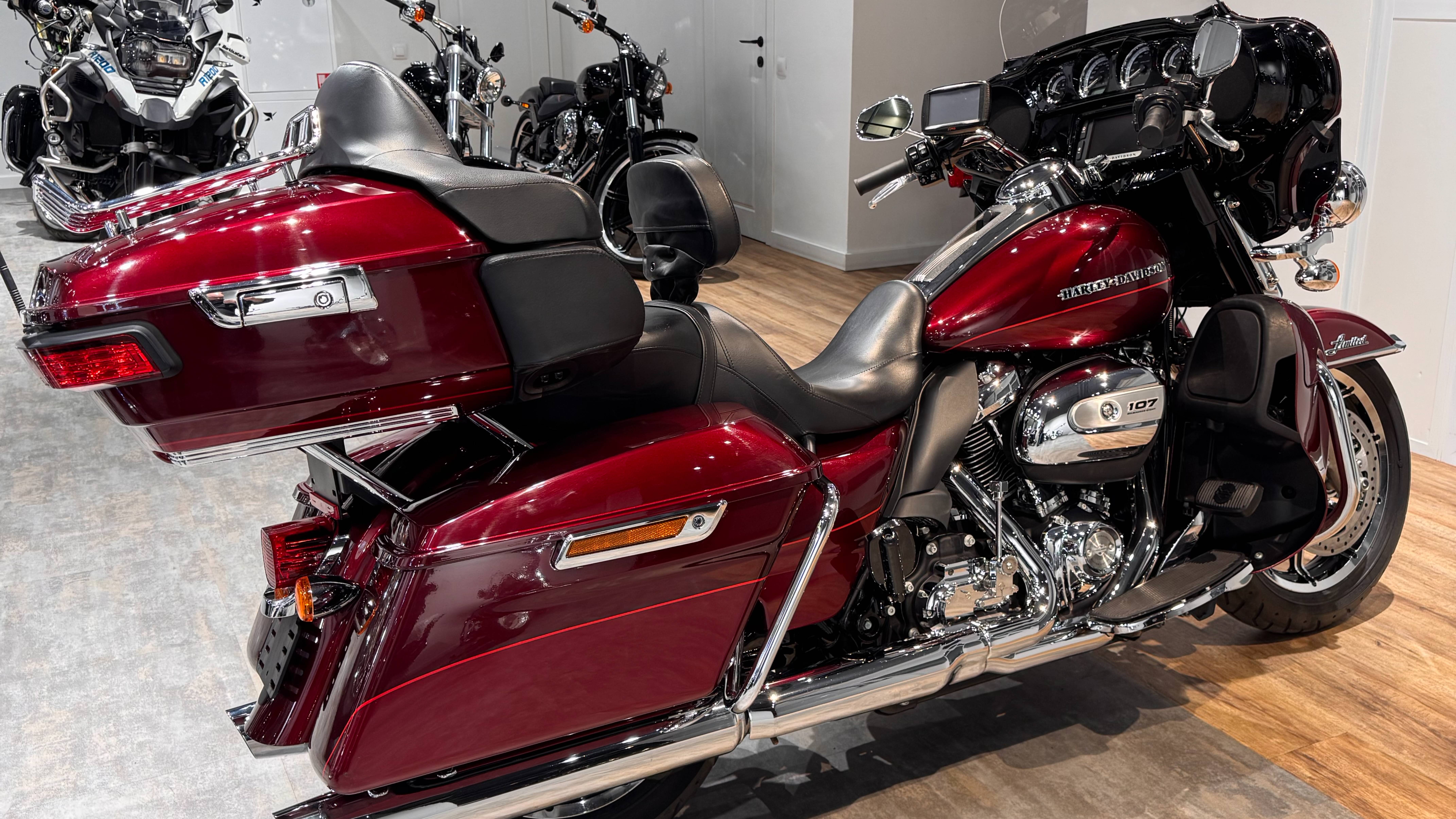 2018 Electra Glide Ultra Limited 107 Mysterious Red Sunglo / Velocity Red Sunglo