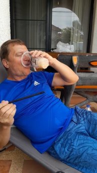 Нет ничего лучше в жару! Холодный напиток и лёд в +33°C