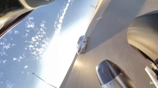 BMW M 1000 rr vs Suzuki Hayabusa rolling race