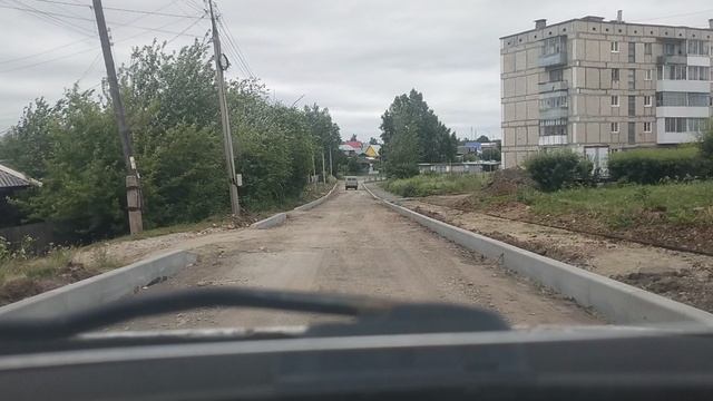 Видео от 12.07.2024г. по ремонту ул. Фрунзе. Неравномерно установленные бордюры.