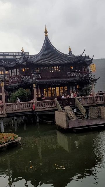 Старый город в центре Шанхая, Китай