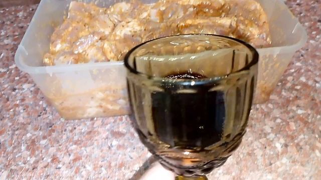 🍖 **Сочные свиные ребрышки с винным соусом в аэрогриле — истинное наслаждение для гурманов!** 🍷✨