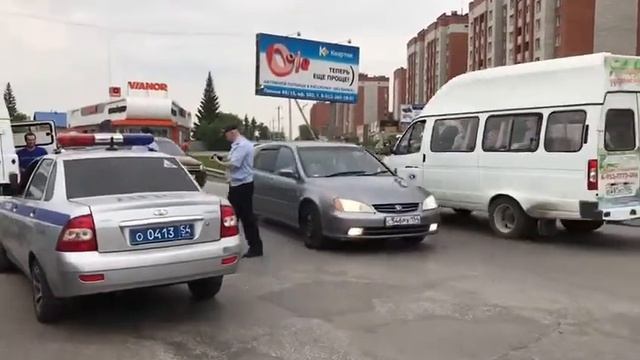 ДТП с участием трёх автомобилей произошло в Бердске