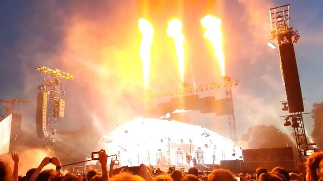 Muse - World War Z Premiere Concert. At Horse Guards Parade, London, England (02/06/13)