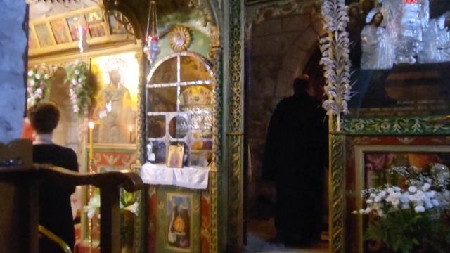 Пресные и сладкие святые хлеба монастыря Сайданайя - Воскресенье Всех святых