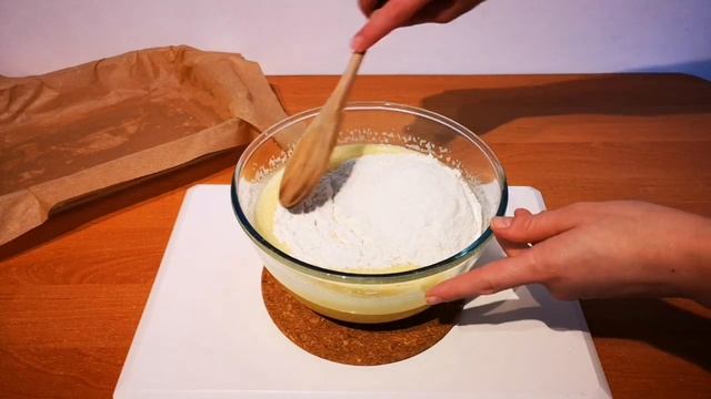 Cake in 5 minutes.  Melts in your mouth!  Fast and simple! How to make Apple pie / filling