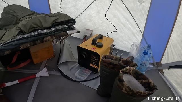 ПОПАЛИ НА КЛЁВ! ДАВНО МЫ С ОТЦОМ ТАК НЕ РЫБАЧИЛИ! ДВОЕ СУТОК НА ЛЬДУ. ОЗЕРО ЧАНЫ РАДУЕТ УЛОВОМ!