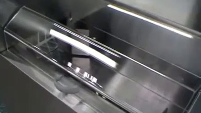 Хлеборезка Янычар АХМ 300А предназначена для нарезки хлеба на предприятиях общественного питания.